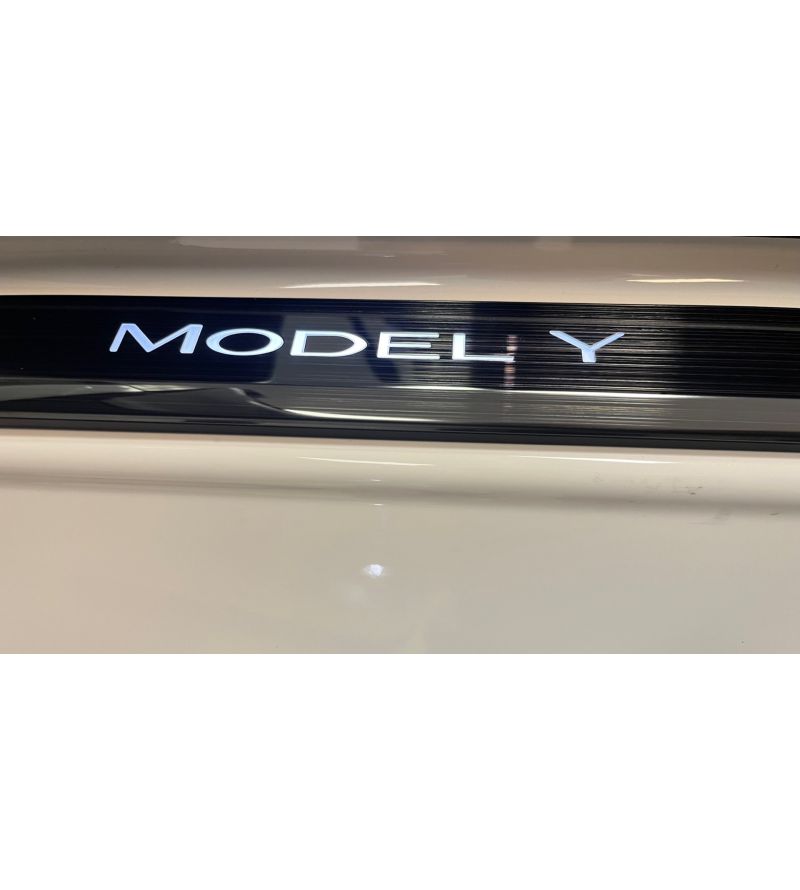 Einstiegsleisten mit LED Licht für Tesla Modell Y 2023-2018 Modell